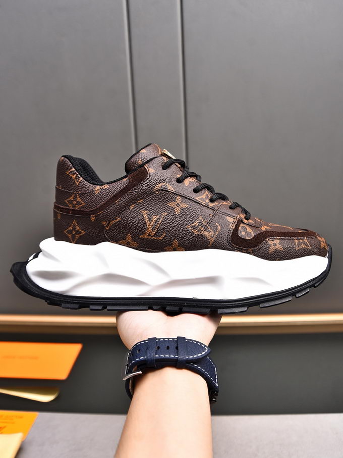 Louis Vuitton Sneakers Mens ID:20250217-63